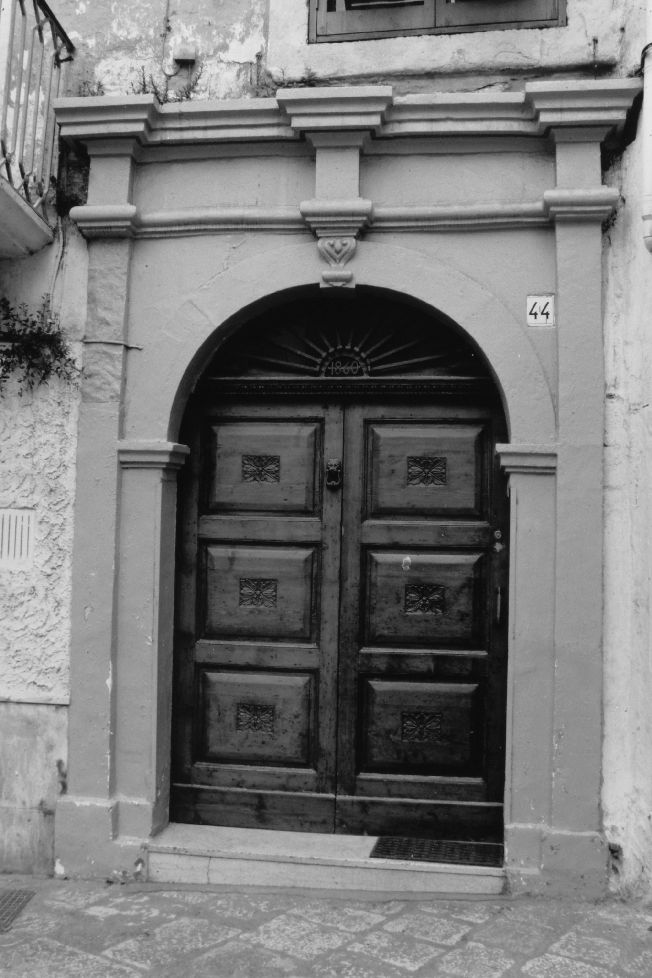 porta - produzione pugliese (sec. XIX)