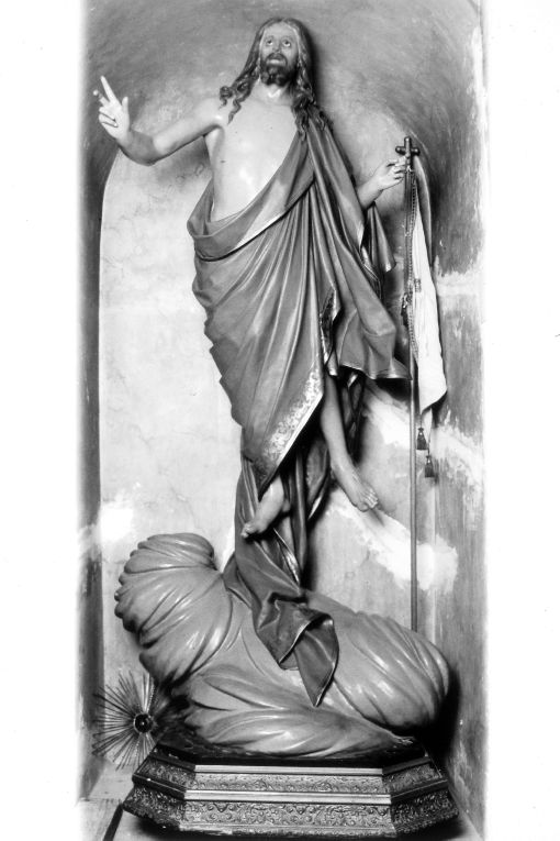 Cristo risorto (statua) di Manzo Giuseppe (sec. XX)