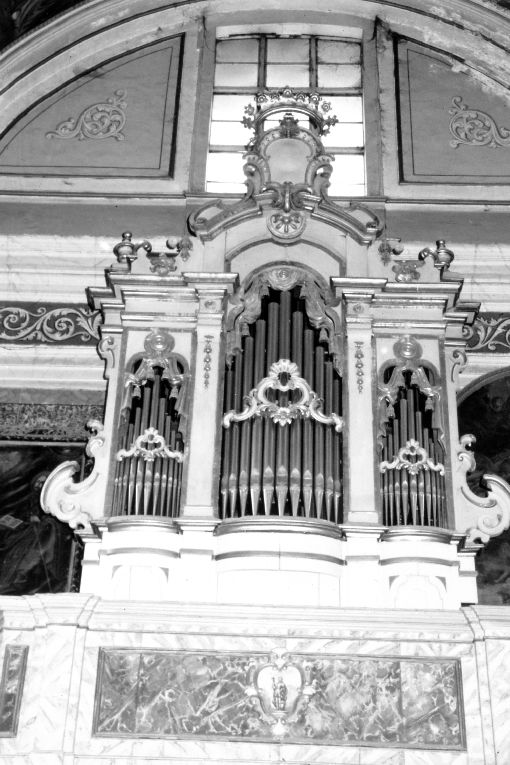 cassa d'organo - produzione pugliese (sec. XVIII)