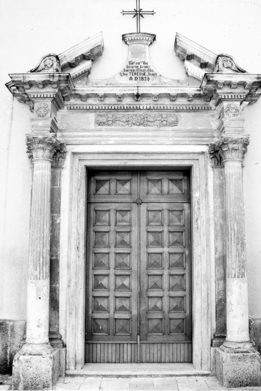 portale di Azzariti Salvatore (sec. XIX)