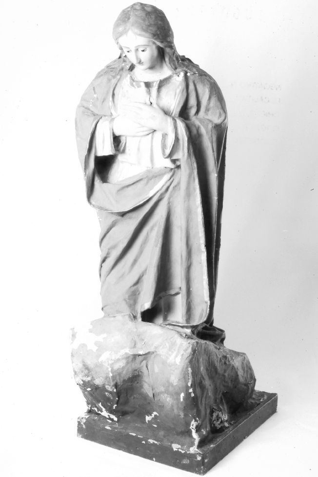 Madonna orante (statua) - ambito Italia meridionale (secondo quarto sec. XX)