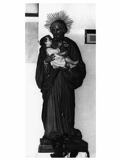 San Giuseppe e Gesù Bambino (statua) di Guacci Luigi (sec. XX)