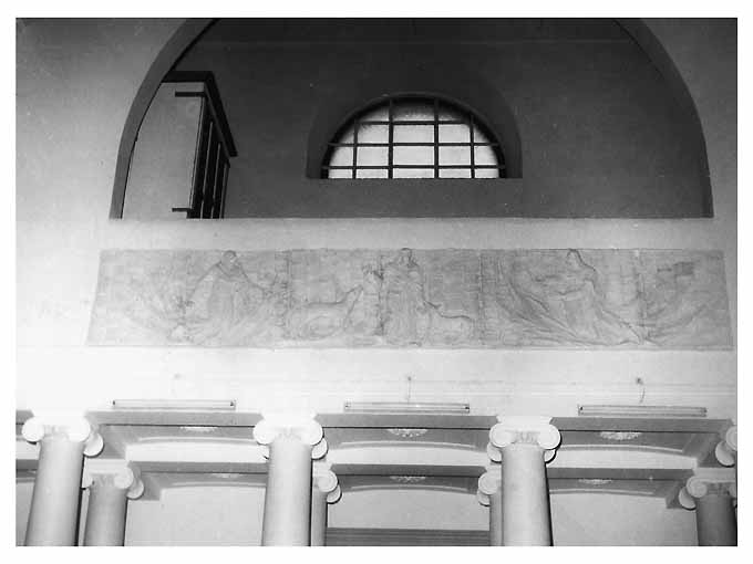 Santa Chiara, san Francesco e santa Elisabetta (rilievo) di Enriquez Giacomo (sec. XX)