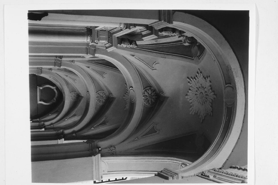 decorazione plastica, complesso decorativo - ambito salentino (metà sec. XVIII)