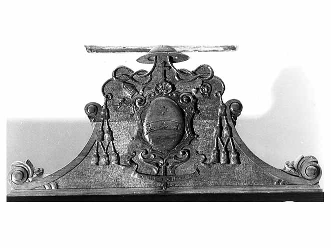 fastigio - manifattura salentina (sec. XX)