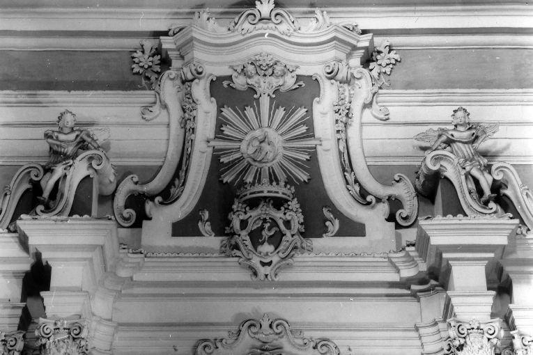fastigio d'altare - ambito salentino (sec. XVIII)