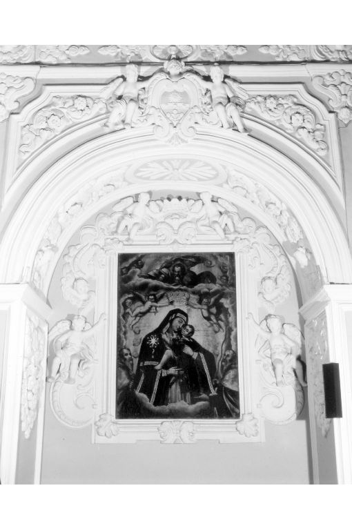 colomba dello Spirito Santo (decorazione plastica) - bottega pugliese (primo quarto sec. XVIII)