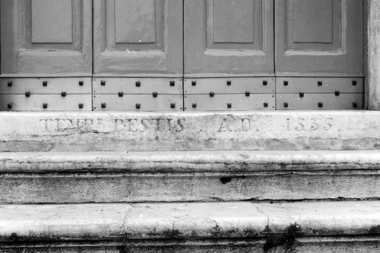 gradino, opera isolata - produzione pugliese (sec. XVI)