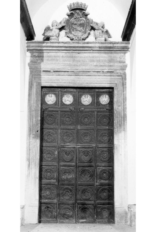 portale, opera isolata - bottega pugliese (sec. XVII)