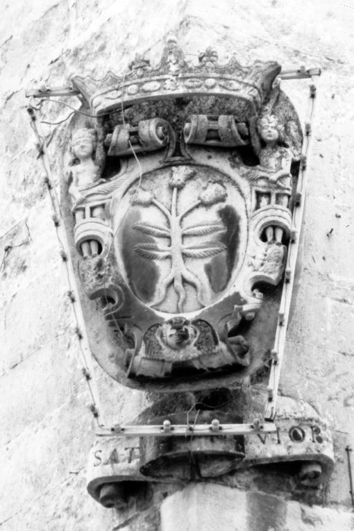 stemma comunale di Modugno (rilievo) - ambito pugliese (sec. XVII)