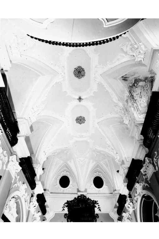 motivi decorativi vegetali (decorazione plastica) - bottega pugliese (sec. XVIII)