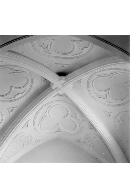 decorazione plastica - ambito pugliese (sec. XVIII)