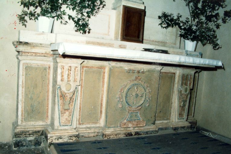 altare - produzione pugliese (prima metà sec. XIX)