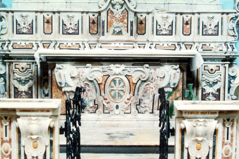 altare - produzione pugliese (metà sec. XVIII)
