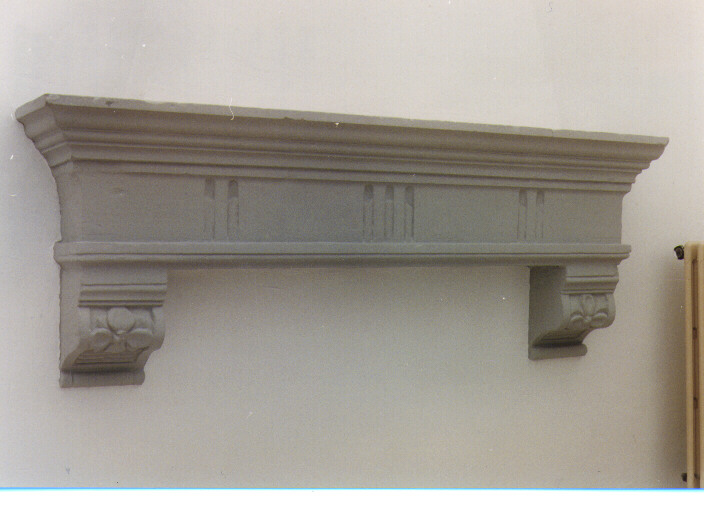 mostra di camino, frammento - ambito salentino (sec. XVII)