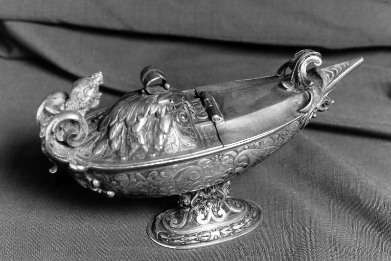 navicella portaincenso - a galeone - manifattura napoletana (sec. XVIII)