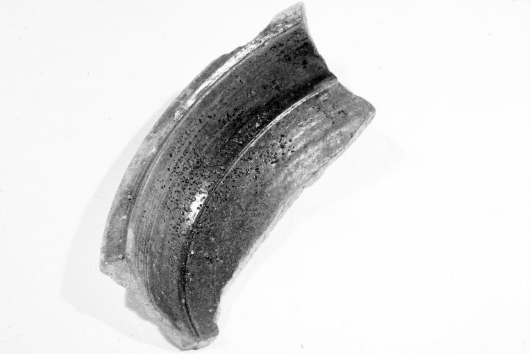 ciotola, frammento - produzione apulo-lucana (seconda metà sec. XIII)