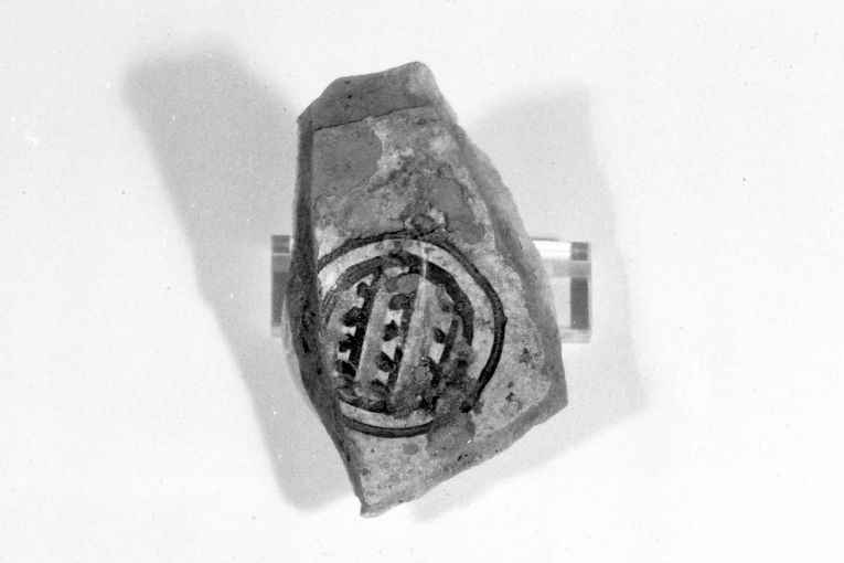 Medaglione (ciotola, frammento) - produzione apulo-lucana (sec. XIII)