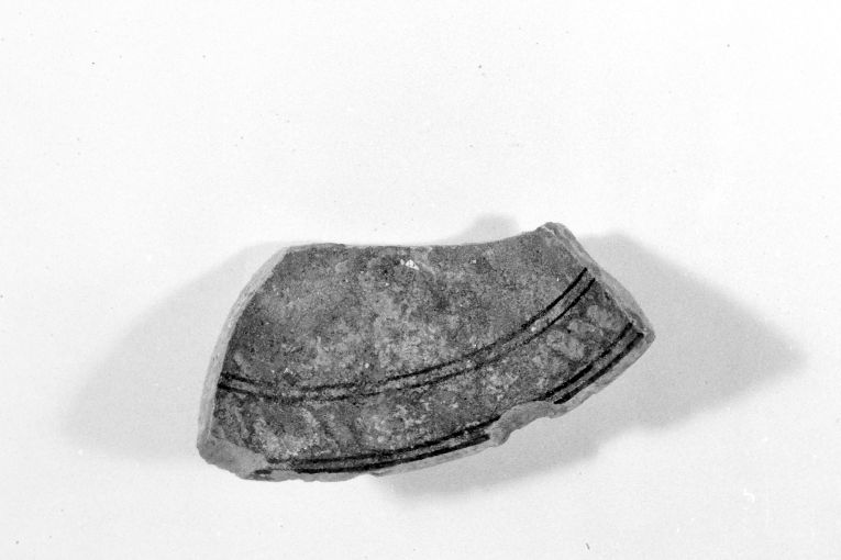 fregio (ciotola, frammento) - produzione apulo-lucana (sec. XIII)