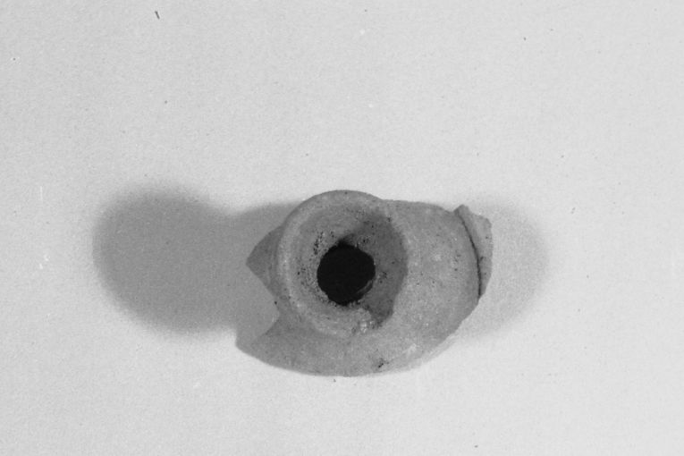 lucerna, frammento - produzione apulo-lucana (sec. XIII)