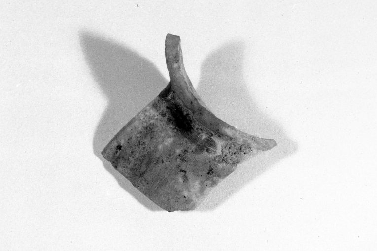 anfora, frammento - produzione apulo-lucana (inizio sec. XIII)