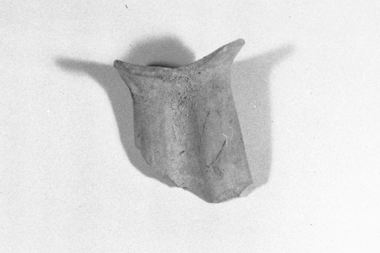 anfora, frammento - produzione apulo-lucana (inizio sec. XIII)