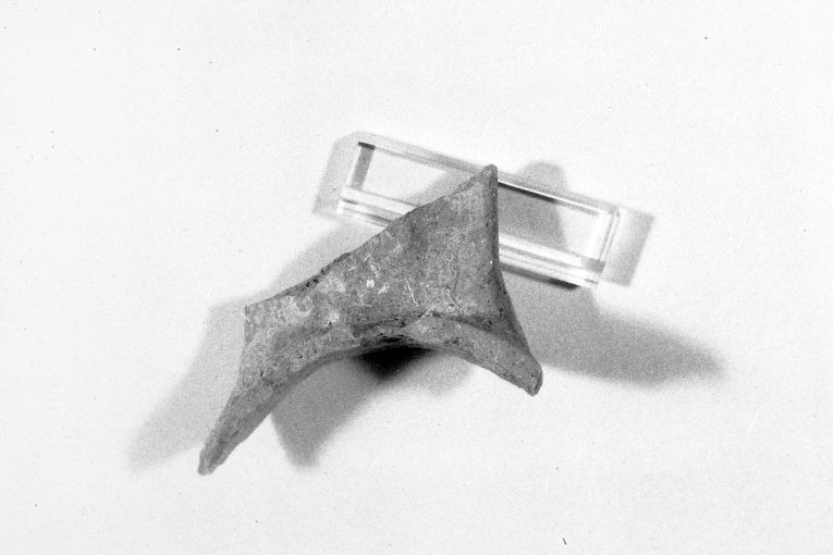 anfora, frammento - produzione apulo-lucana (sec. XIII)