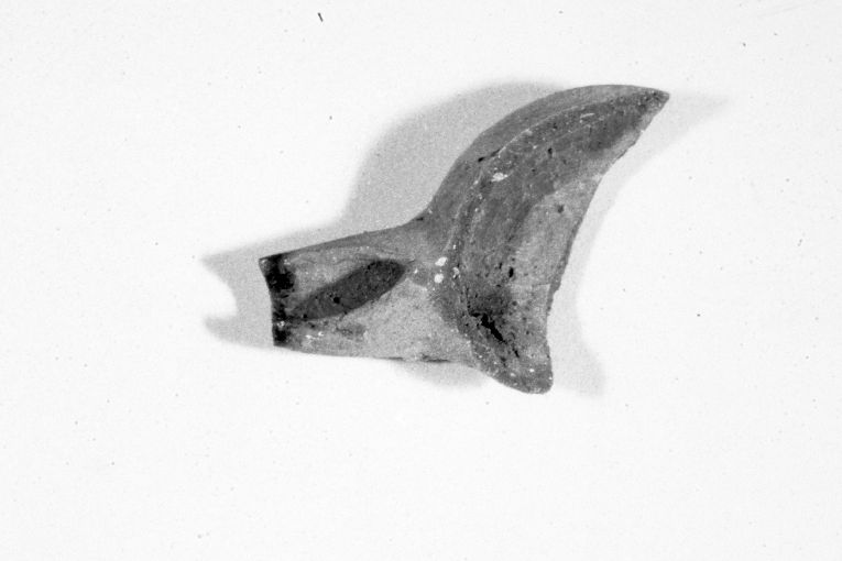 lucerna, frammento - produzione apulo-lucana (inizio sec. XIII)