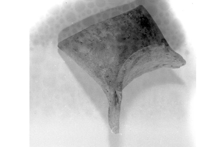 anfora, frammento - produzione apulo-lucana (metà sec. XIII)