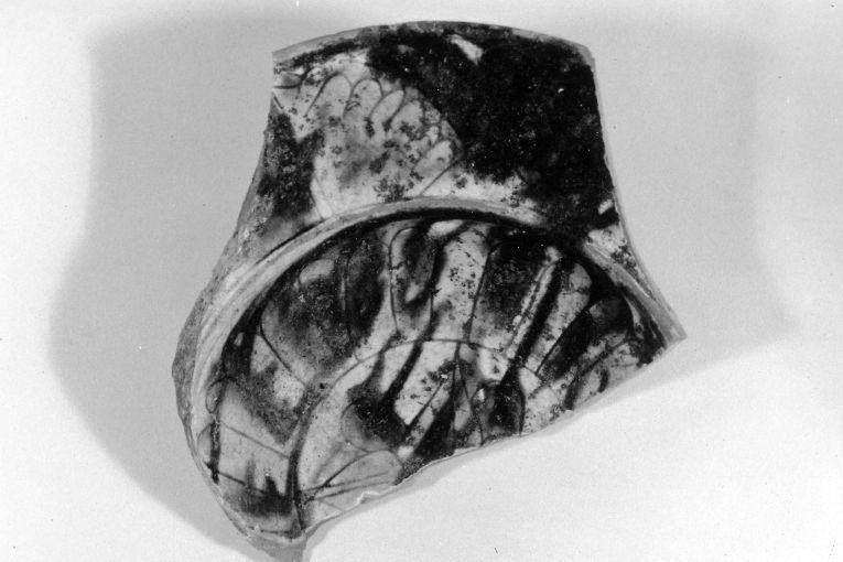 motivo decorativo geometrico (ciotola, frammento) - produzione apulo-lucana (inizio sec. XIV)