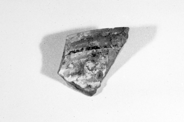 motivo decorativo geometrico (ciotola, frammento) - produzione apulo-lucana (sec. XIII)