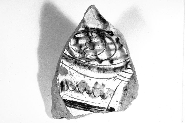 motivo decorativo geometrico (piatto, frammento) - bottega di Grottaglie (sec. XVI)