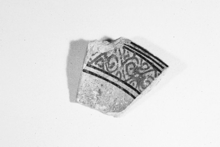 motivo decorativo geometrico (ciotola, frammento) - produzione apulo-lucana (sec. XIII)