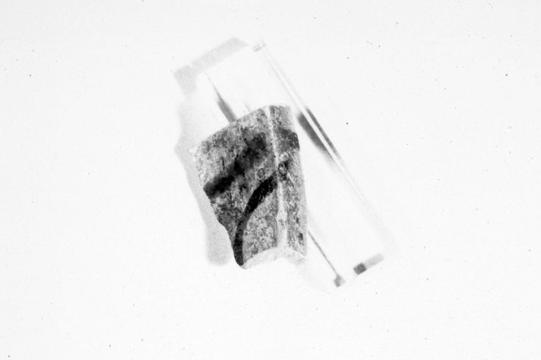 motivo decorativo geometrico (ciotola, frammento) - produzione apulo-lucana (metà sec. XIII)