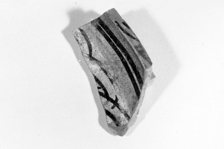 motivo decorativo geometrico (ciotola, frammento) - produzione apulo-lucana (sec. XIII)