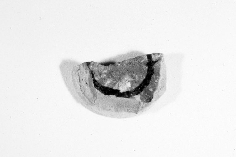 motivo decorativo geometrico (ciotola, frammento) - produzione apulo-lucana (sec. XIII)