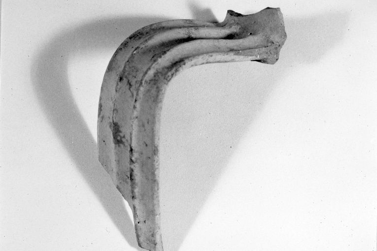 anfora, frammento - produzione apulo-lucana (seconda metà sec. XIII)