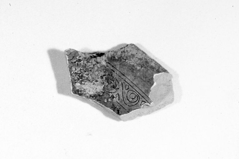 motivo decorativo geometrico (ciotola, frammento) - produzione apulo-lucana (metà sec. XIII)