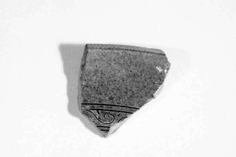 motivo decorativo geometrico (ciotola, frammento) - produzione apulo-lucana (sec. XIII)