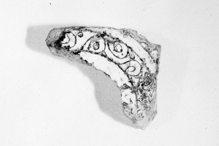 motivo decorativo geometrico (ciotola, frammento) - produzione apulo-lucana (fine sec. XIII)
