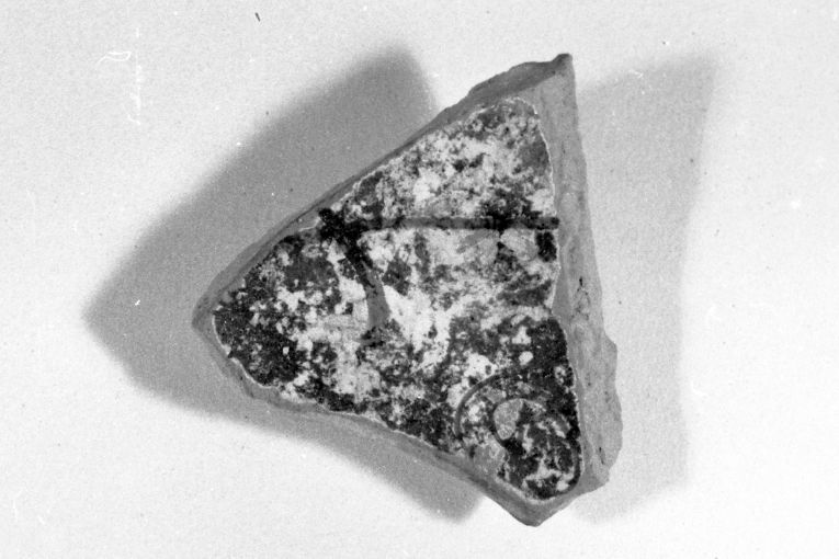 motivo decorativo geometrico (ciotola, frammento) - produzione apulo-lucana (fine sec. XII)