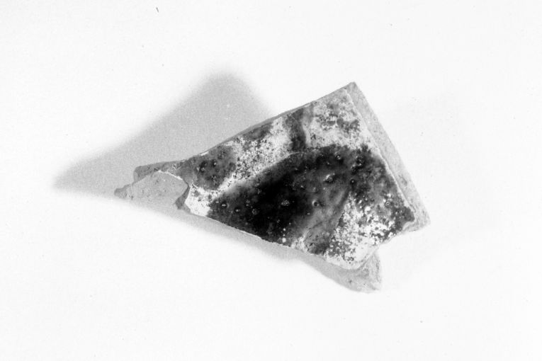 motivo decorativo geometrico (ciotola, frammento) - produzione apulo-lucana (metà sec. XIII)