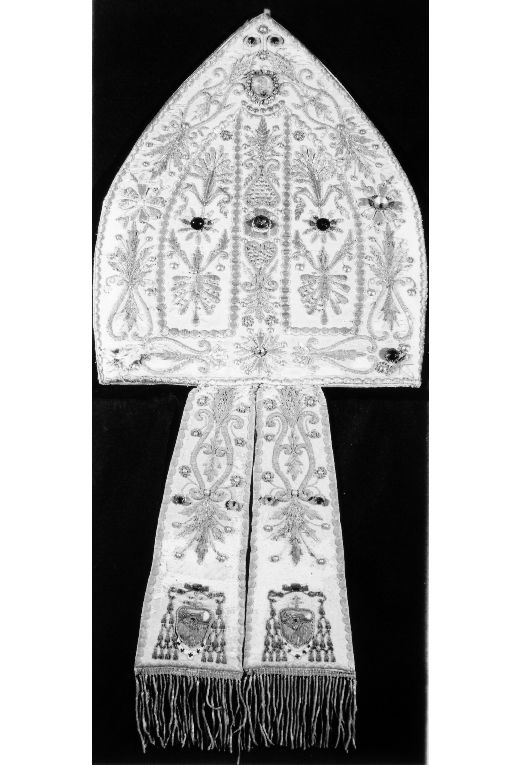 mitria - manifattura romana (sec. XX)