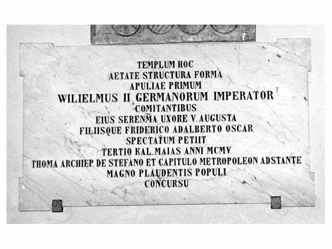 lapide - produzione pugliese (sec. XX)