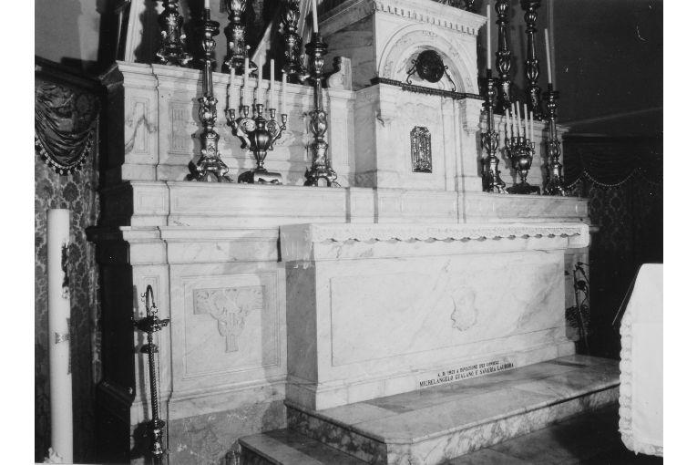 altare maggiore - produzione pugliese (sec. XX)