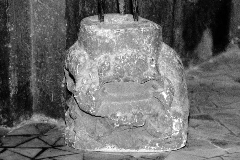 capitello - produzione pugliese (sec. XVI)