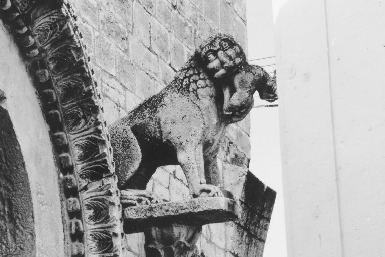 Leone (scultura) - ambito pugliese (fine sec. XII)