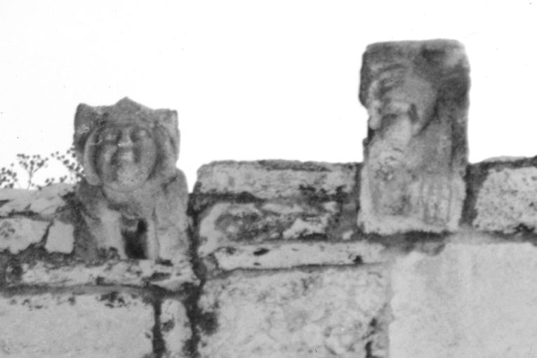 figura maschile (mensola) - ambito pugliese (fine sec. XII)