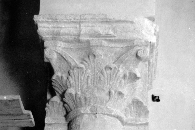 semicapitello, coppia - ambito pugliese (secc. XVIII/ XIX)