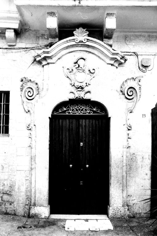 portale - produzione salentina (sec. XIX)